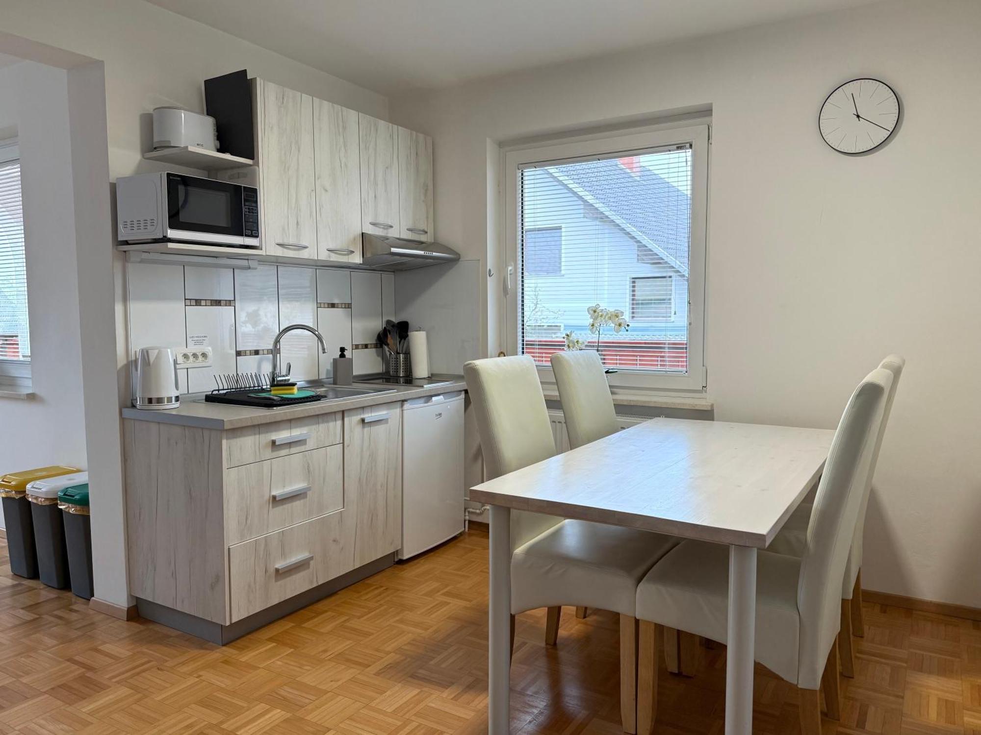 Guest House Kobal Spodnje Gorje 외부 사진
